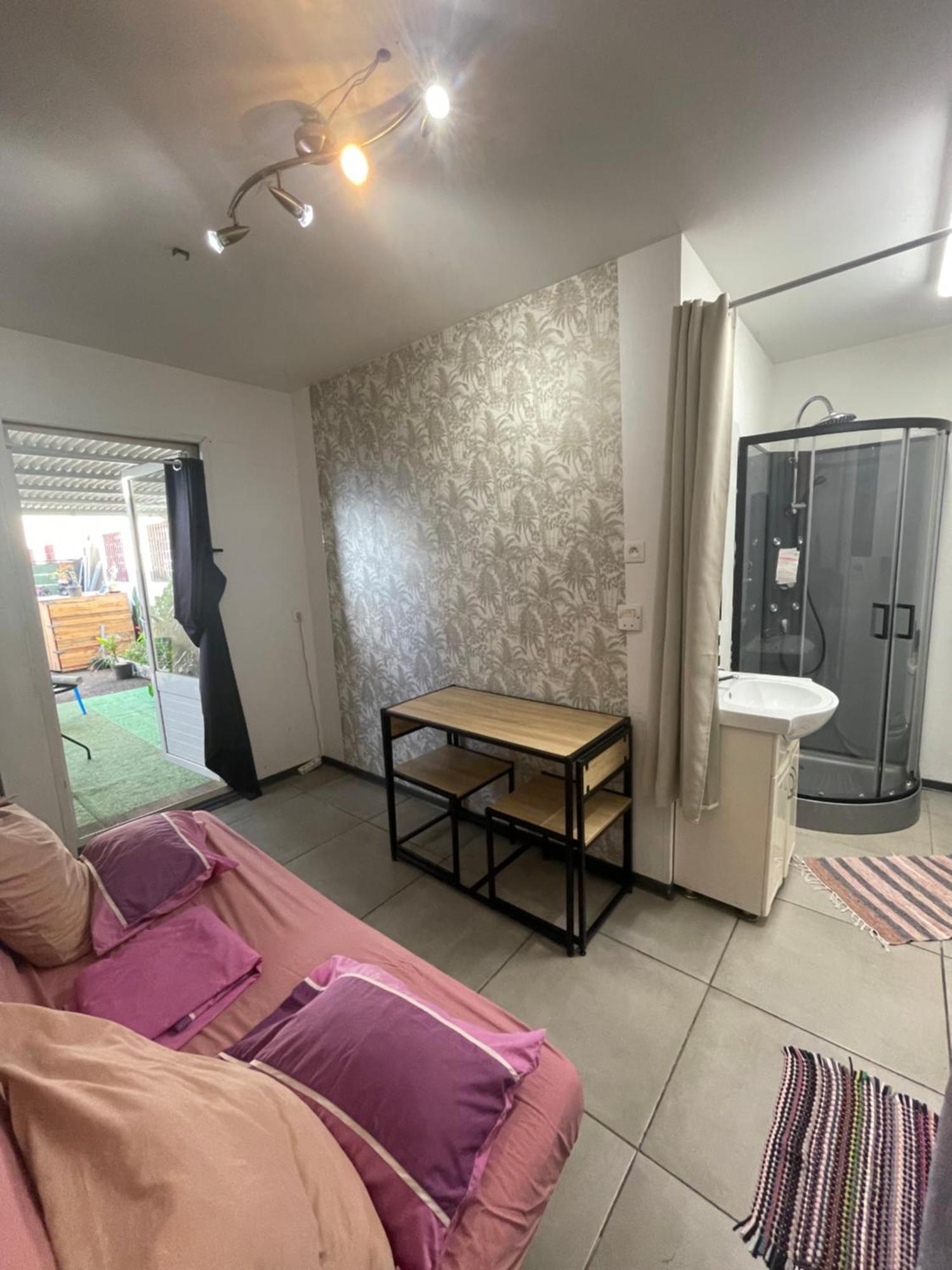 Mobilhome Pour 2 Personnes Le Tampon Eksteriør billede